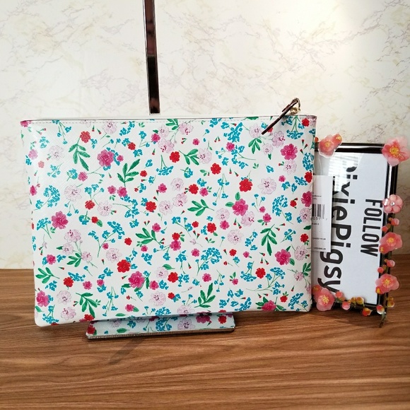 Kate Spade Gia Gardner Greenhouse Floral Pouch - Picture 3 of 6